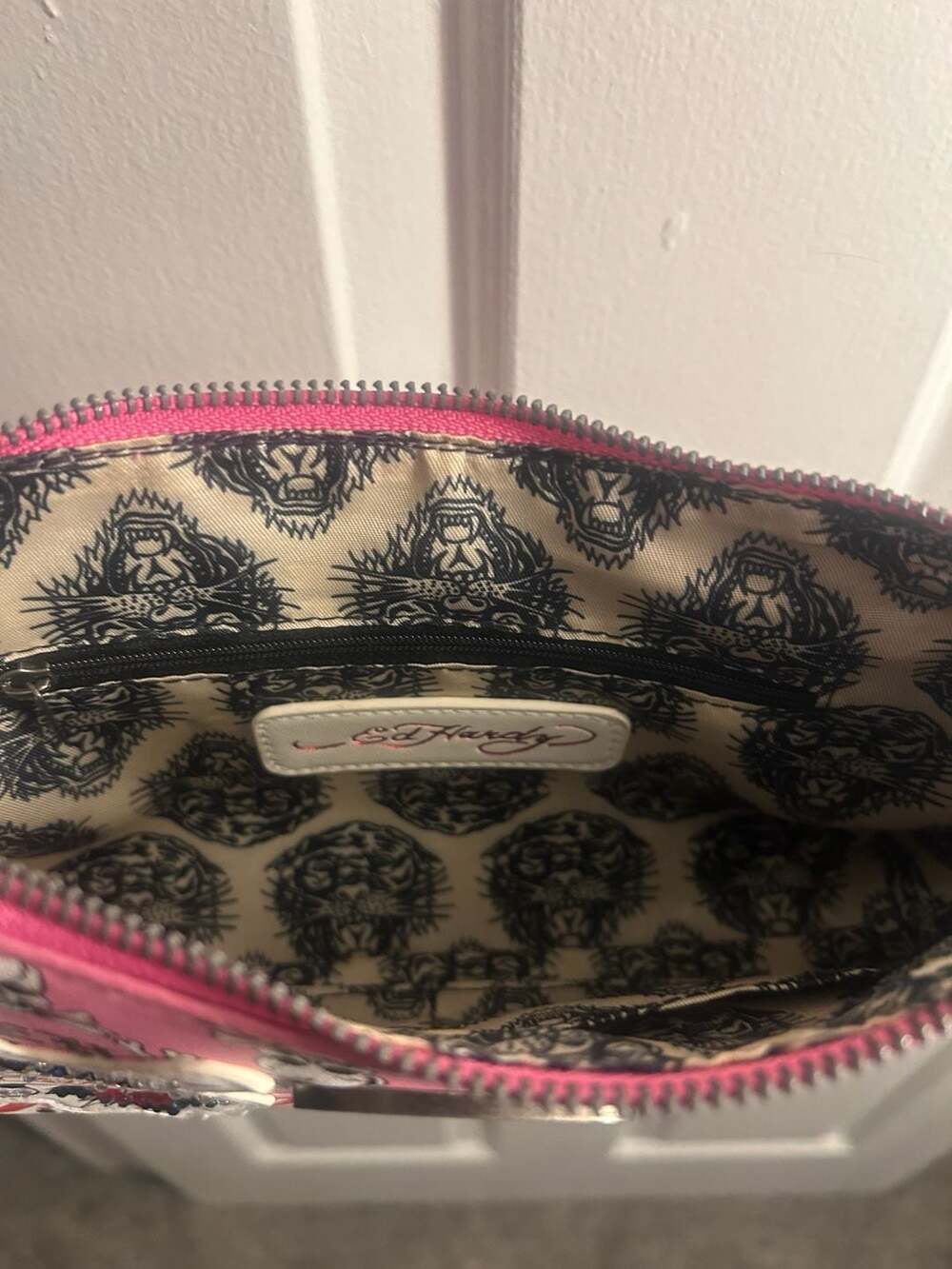 Ed Hardy Pink Skull and Bird Print Y2K Shoulder Bag with Chain Strap - Picture 5 of 5